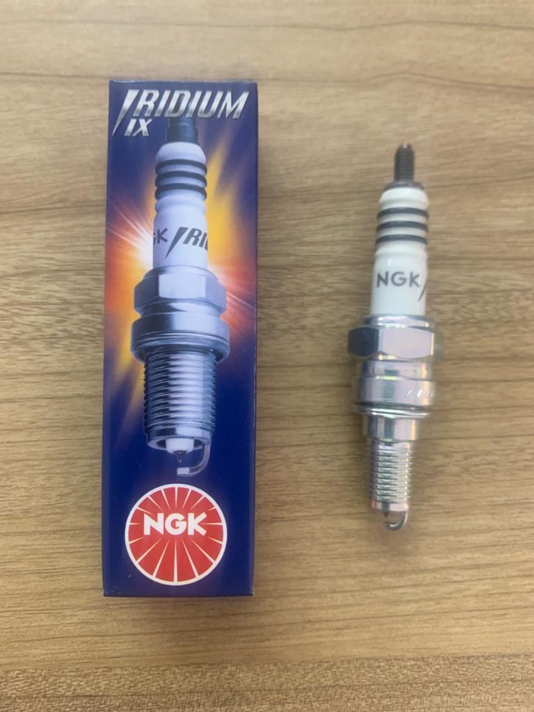 [SP047] Spark Plug Iridium IX [NGK] (Made in Japan) (CR9EHIX-9) (6216) //
