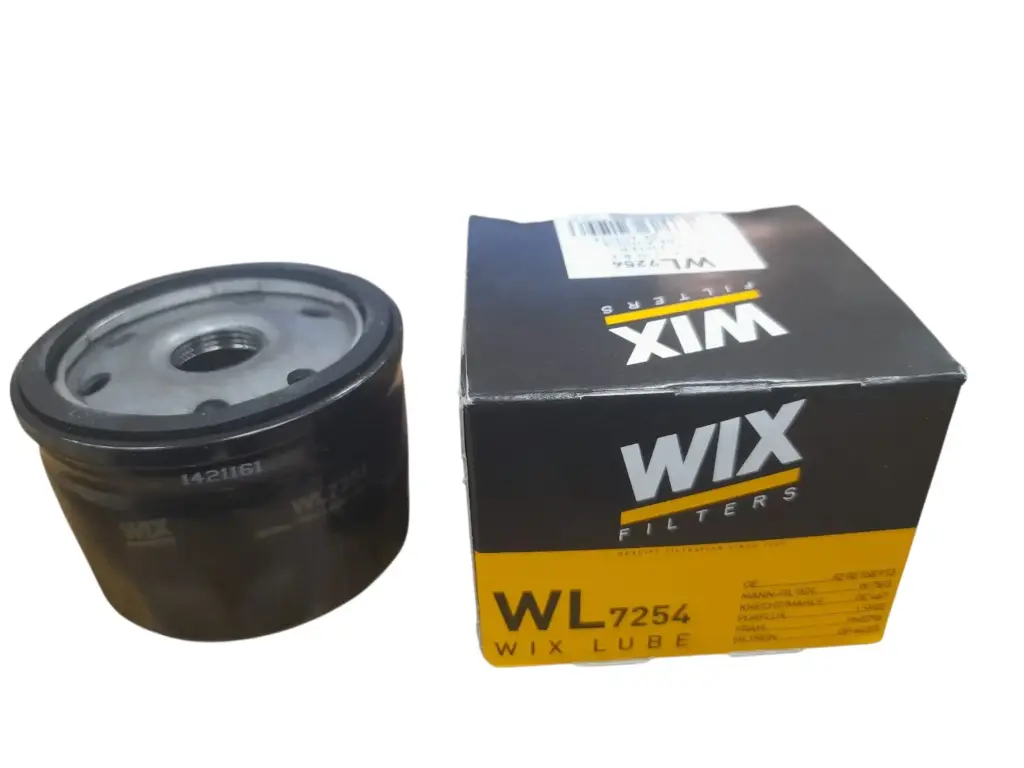 [F212] Oil Filter Renault [Wix] (Made in Poland) (WL7254) 