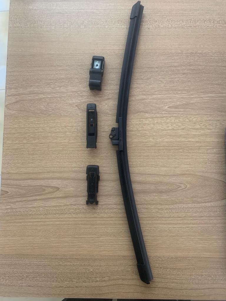 Wiper Blade (Bosch Aero Twin) 18" (Made in Serbia) (AP 18U) (3397006831) 