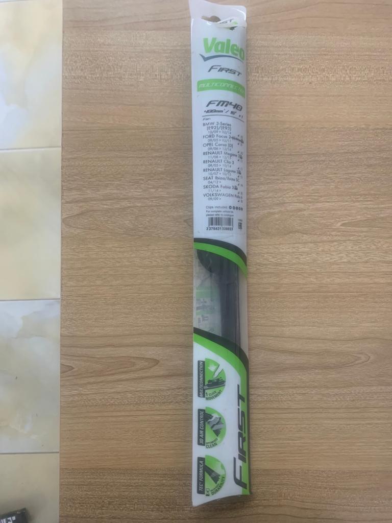 Wiper 16" Multiconnection [Valeo] (Made in Indonesia) (133802)