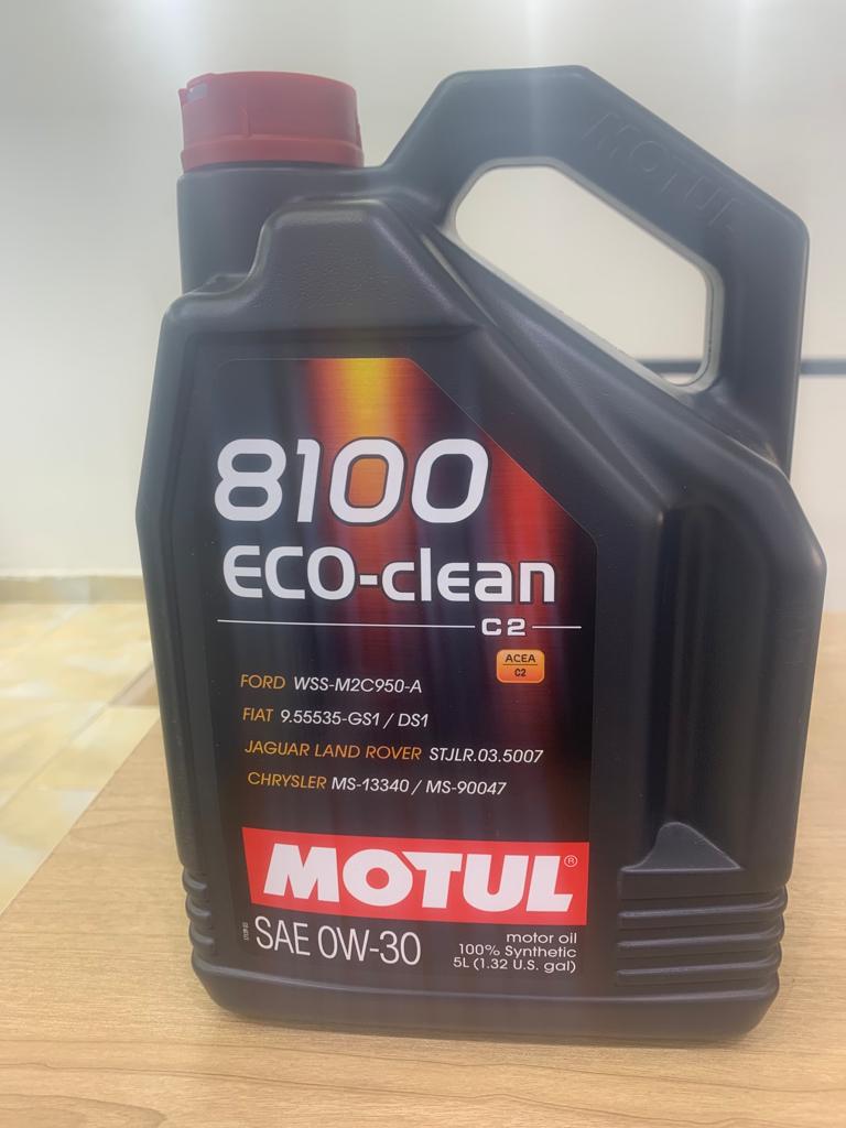 Motul Engine Oil 8100 Eco-Clean 0W30 5lt (Made in France) //