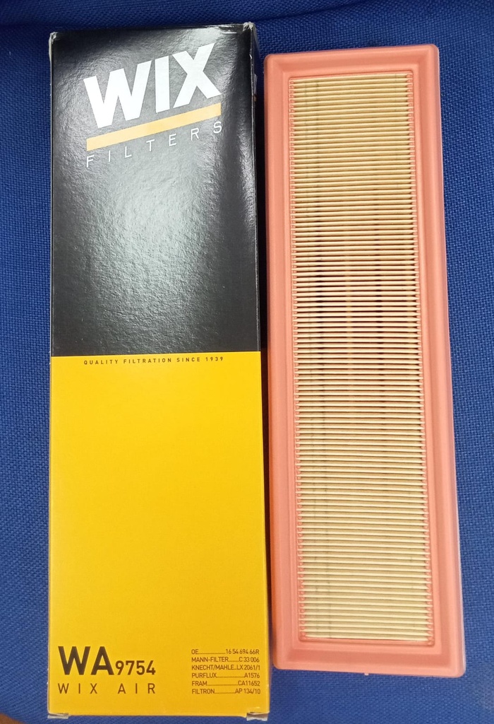 Air Filter Renault Logan Manual[Wix] (Made in Poland) (WA9754) 