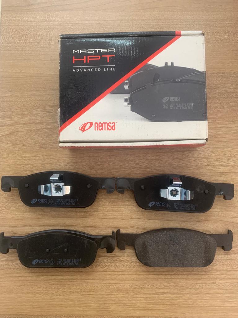 [P070] Brake Pads Set Front Renault New Logan Wide [Remsa] (Made in Spain) (1718.00)