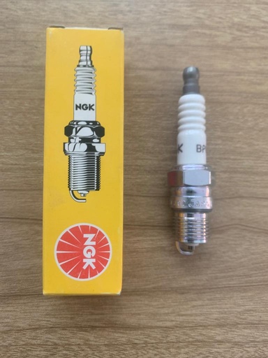 [SP156] Spark Plug Proton W/O Resistance [NGK] (Made in Japan) (BP6FS) (3512)
