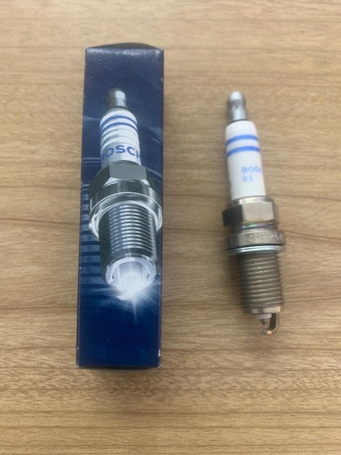 [SP143] Spark Plug Double Platinium -  Audi A3 + A4 + A5 + A6 / Q5 + Q6 [Bosch] (0242245576) 